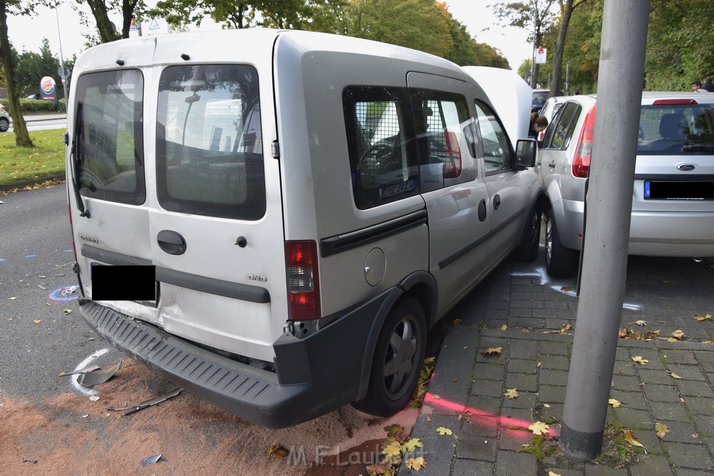 VU Koeln Buchheim Frankfurterstr Beuthenerstr P203.JPG - Miklos Laubert